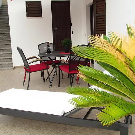 Seaview Beach Vila Neve