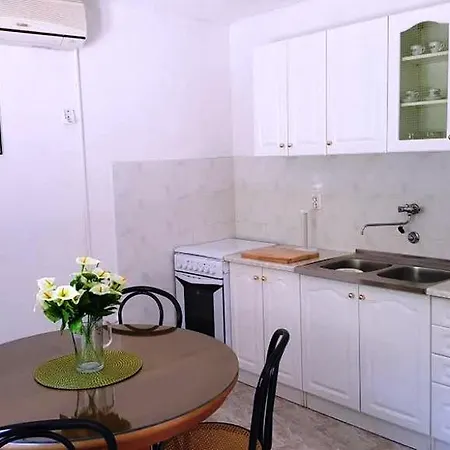 Seaview Beach Vila Neve 아파트