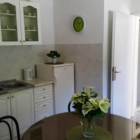 Seaview Beach Vila Neve 아파트 Sućuraj
